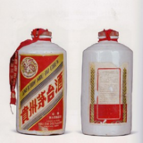 1961年外销白瓷瓶飘带“飞天牌”茅台酒